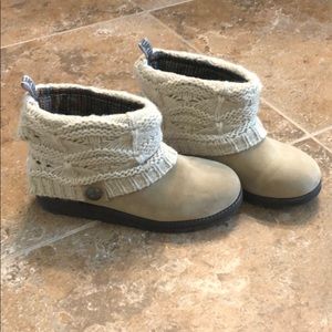 EUC Muk Luke suede boots women’s size 8.